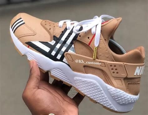 huaraches burberry